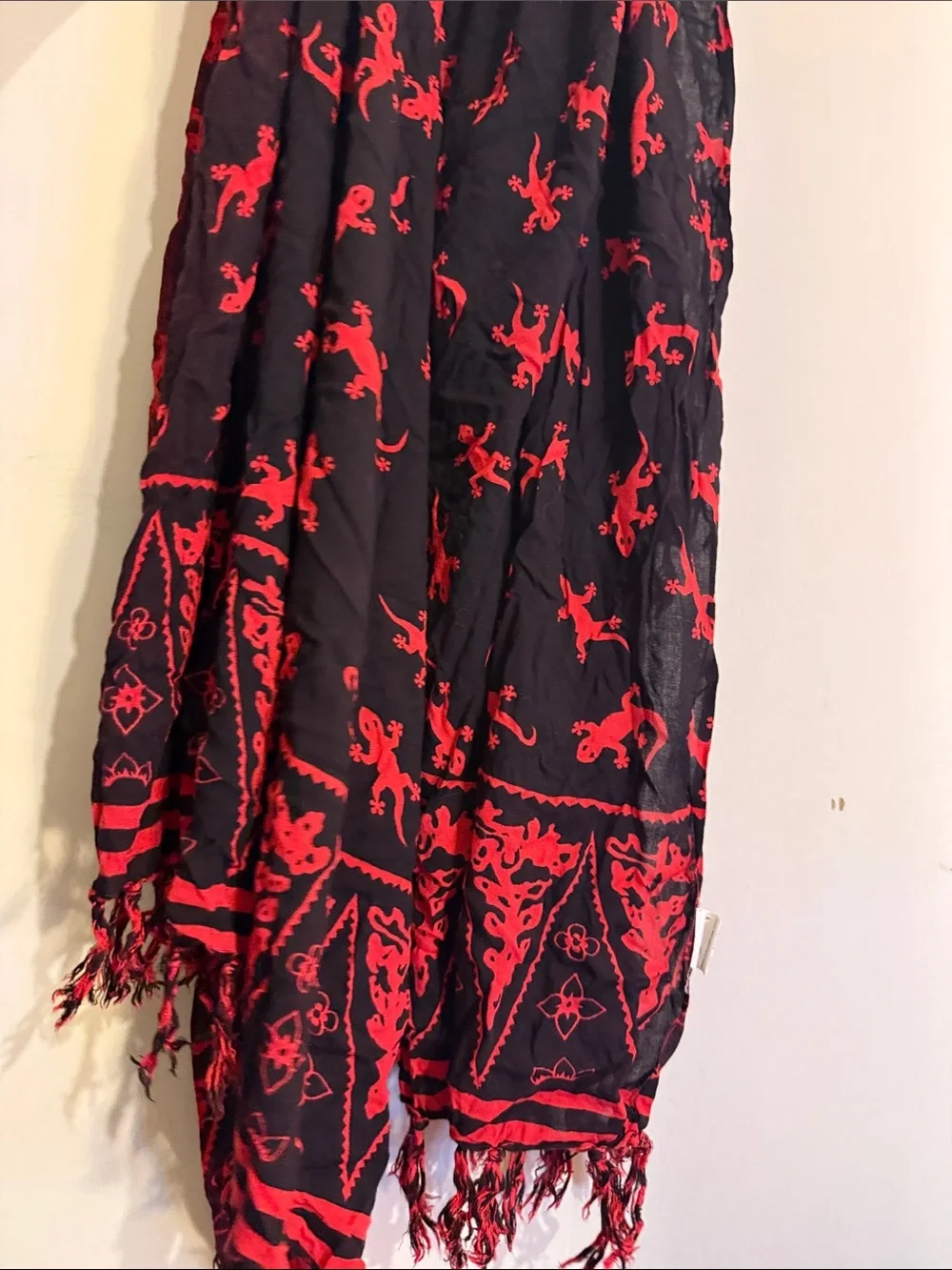 Black and Red Patterned Throw or Shawl